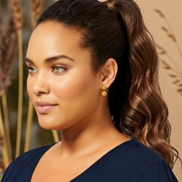 ποΈMinimalist 18K Gold Plated Double Ball Stud Earrings β Trendy & Elegant - Picture 3 of 9